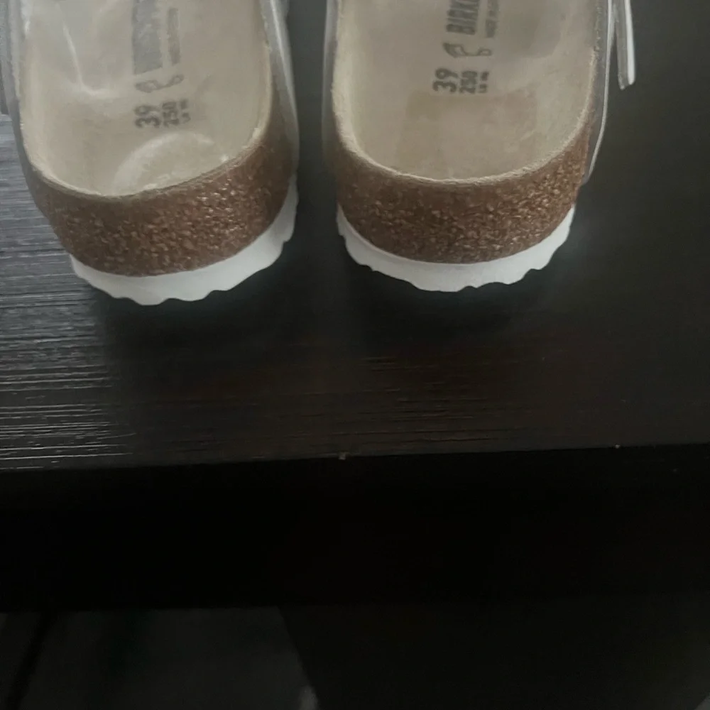 Birkenstock White Sandals with Floral Design - Picture 4 of 13